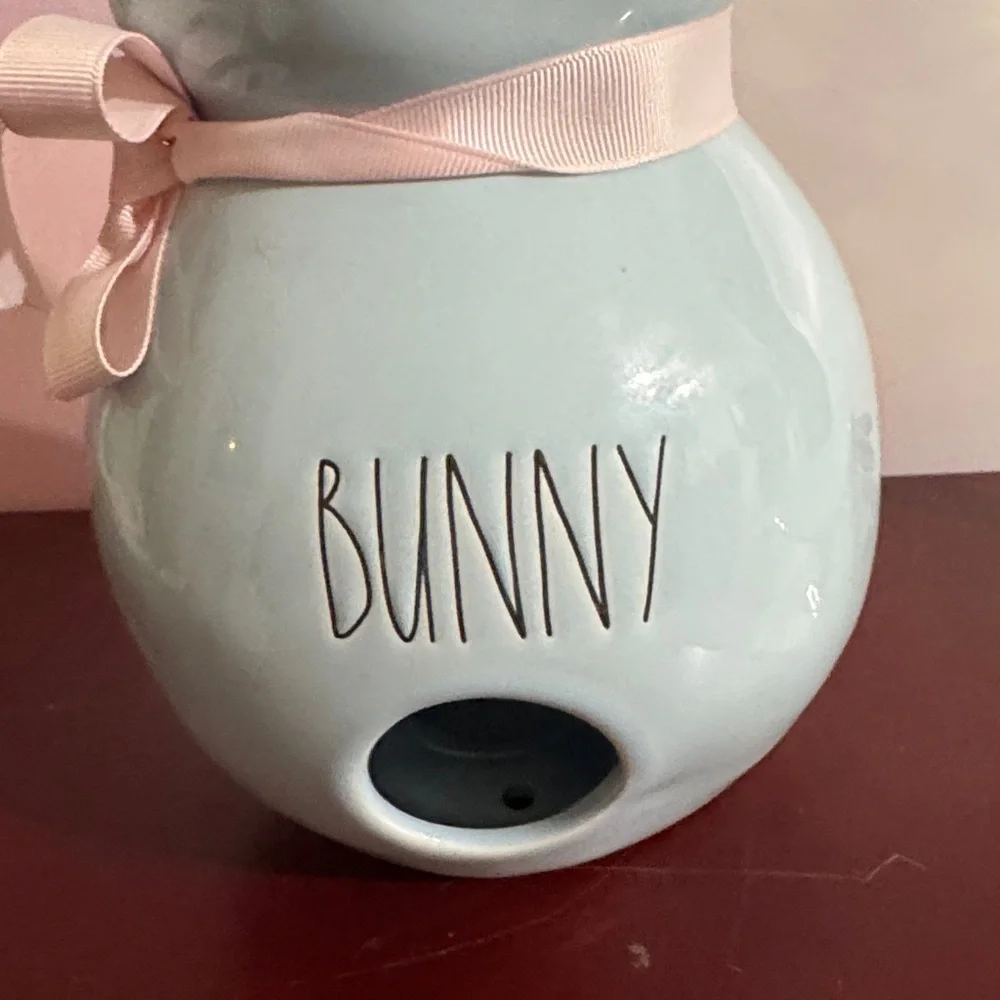 Magenta charming ceramic